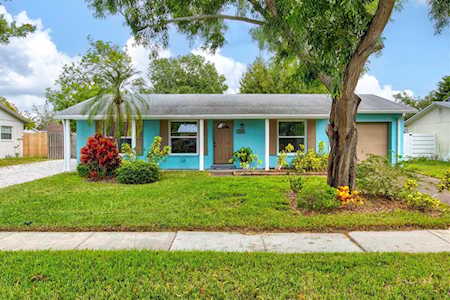 2809 39th St W Bradenton, FL 34205