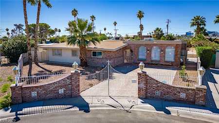 3333 Arapaho Circle Las Vegas, NV 89169