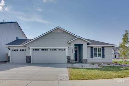 2992 N Bowknot Lake Ave Star, ID 83669