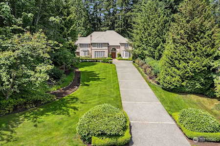 13623 NE 32nd Place Bellevue, WA 98005