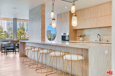 1333 S Beverly Glen Blvd #601 Los Angeles, CA 90024