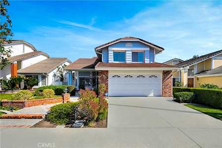 6 Goldenrod Irvine, CA 92614