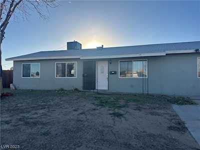 712 Salem Dr Las Vegas, NV 89107