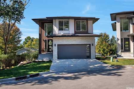 106 E 1370 S Farmington, UT 84025