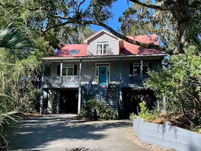 738 Fairway Drive Edisto Island, SC 29438