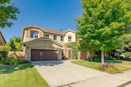 1681 Diamond Woods Cir Roseville, CA 95747