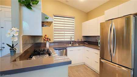 8742 Villa Jeremiah Ln Las Vegas, NV 89147