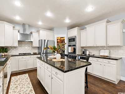 13193 S Cougar Ridge Rd Draper, UT 84020