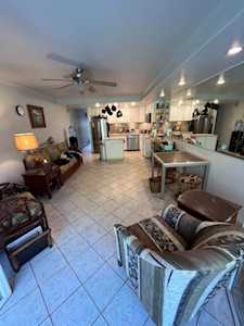3750 Lower Honoapiilani Rd #304 Lahaina, HI 96761
