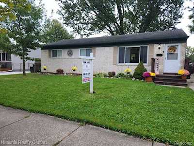 38489 Avondale St Westland, MI 48186