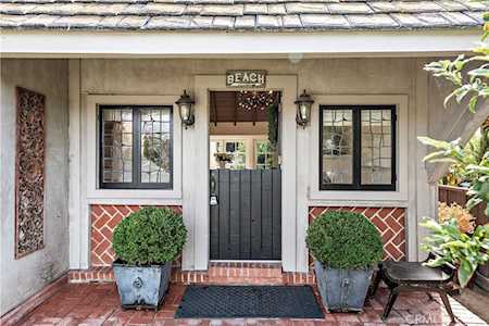 455 Brooks St Laguna Beach, CA 92651