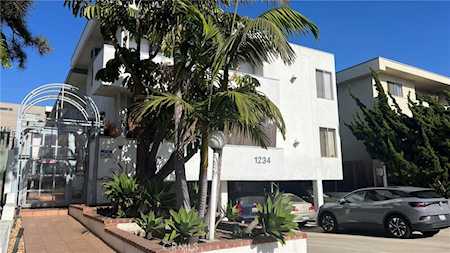 Multifamily Property in South Central Los Angeles Sells for $2.1