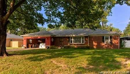 9 Wildwood Rd Jeffersonville, IN 47130