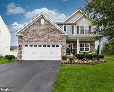 5 Buckeye Rd Swedesboro, NJ 08085
