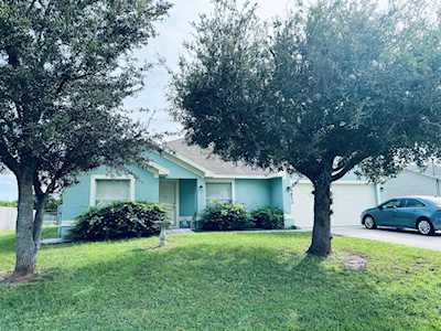 1673 SW Hampshire Lane Port St Lucie, FL 34953