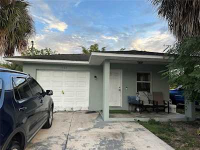 1802 E 9th Ave Bradenton, FL 34208
