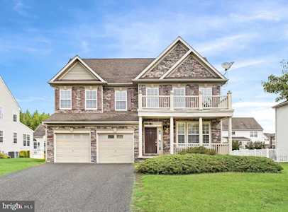 211 Topaz Circle Dover, DE 19904