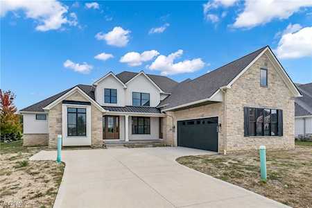 4309 St. Theresa Blvd Avon, OH 44011