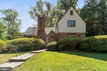 4612 37th St N Arlington, VA 22207