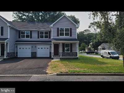 1010 West Ave New Castle, DE 19720