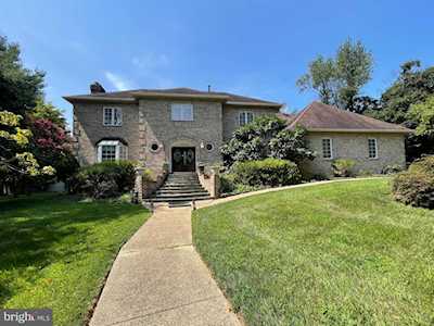 2053 Mayflower Dr Silver Spring, MD 20905