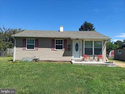 18 Pierson Place New Castle, DE 19720