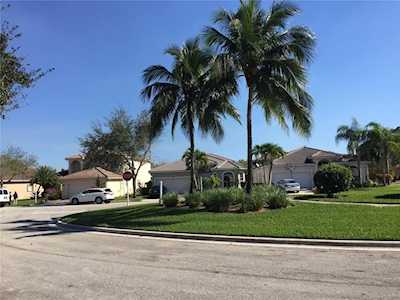 4806 NW 117th Av Coral Springs, FL 33076