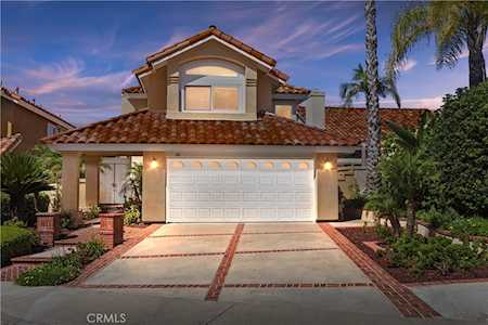 40 Monte Vista Laguna Hills, CA 92653