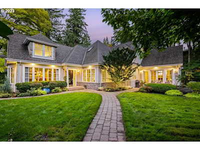 4636 SW Humphrey CT Portland, OR 97221