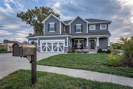 1210 Chestnut Ct Liberty, MO 64068