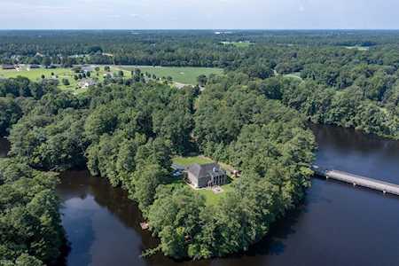 1120 Lake Meade Dr Suffolk, VA 23434