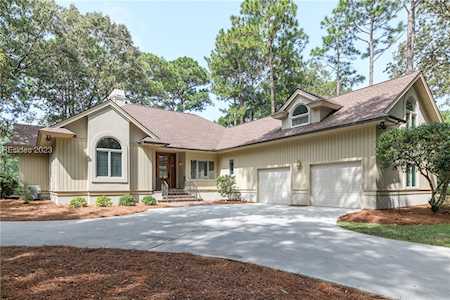 35 Saw Timber Dr Hilton Head Island, SC 29926