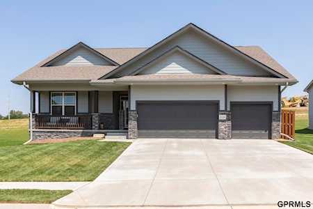 2120 Gindy Dr Bellevue, NE 68147
