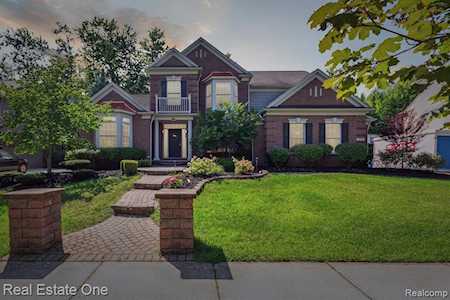 1630 Mistwood Canton Twp, MI 48187