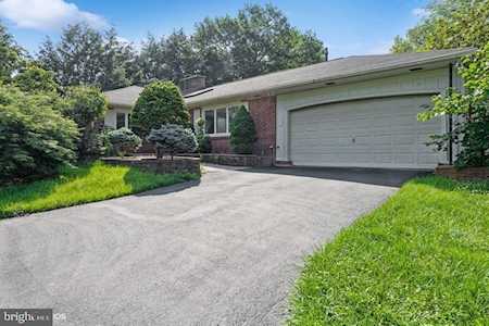 605 Brentwater Rd Camp Hill, PA 17011