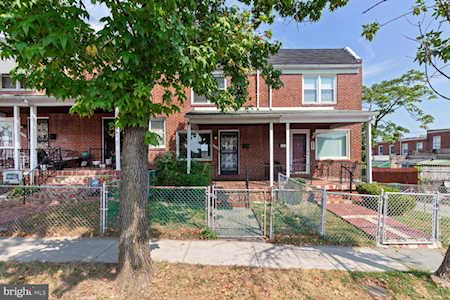2724 E Oliver St Baltimore, MD 21213