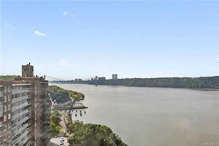 2621 Palisade Ave #12A Bronx, NY 10463