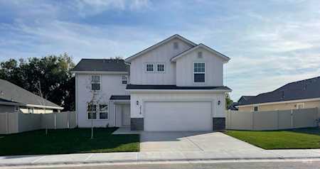 3538 S Walnut Ridge Way Nampa, ID 83686