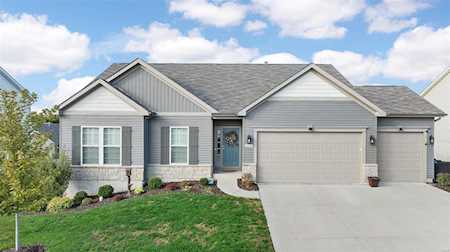 239 Mason Glen Dr Lake St Louis, MO 63367