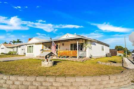 10005 Timberlane Way Santee, CA 92071