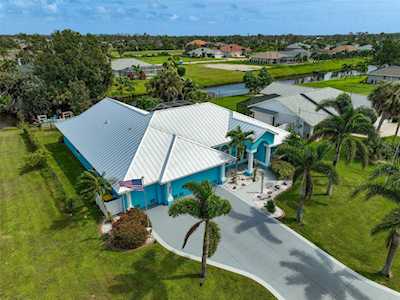 60 Mariner Ln Rotonda West, FL 33947