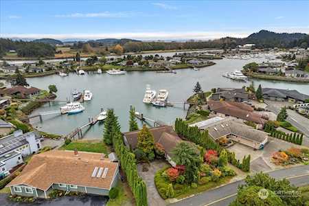 162 Swinomish Dr La Conner, WA 98257