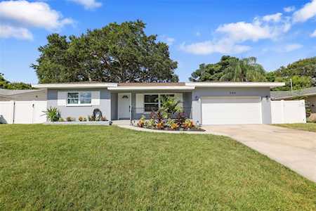 984 Dumont Dr Dunedin, FL 34698