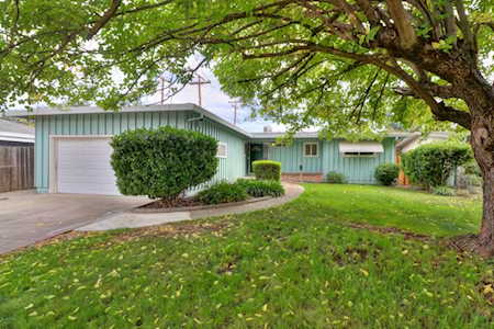 803 Oak Ridge Drive Roseville, CA 95661