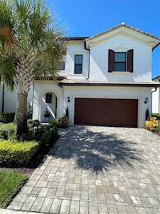 4625 Pinehurst Trl Oakland Park, FL 33309