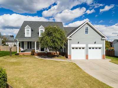 1621 Mclaurin Lane Fuquay Varina, NC 27526