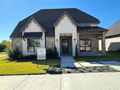 1657 Ethan Circle Midlothian, TX 76065