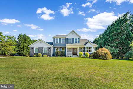 8 Dressage Dr Sewell, NJ 08080