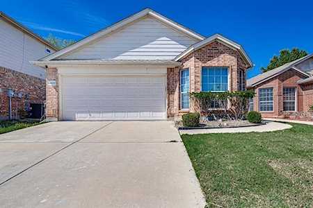6409 Geneva Lane Fort Worth, TX 76131