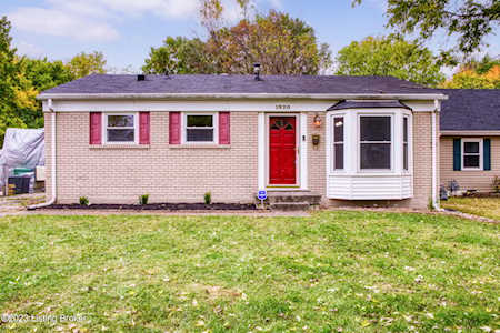 1920 Garrs Ln Louisville, KY 40216